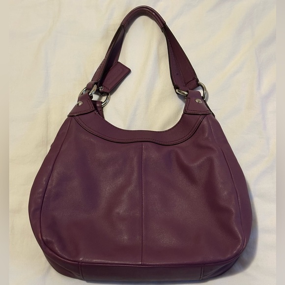 Coach Shoulder Bag - Picture 2 of 8